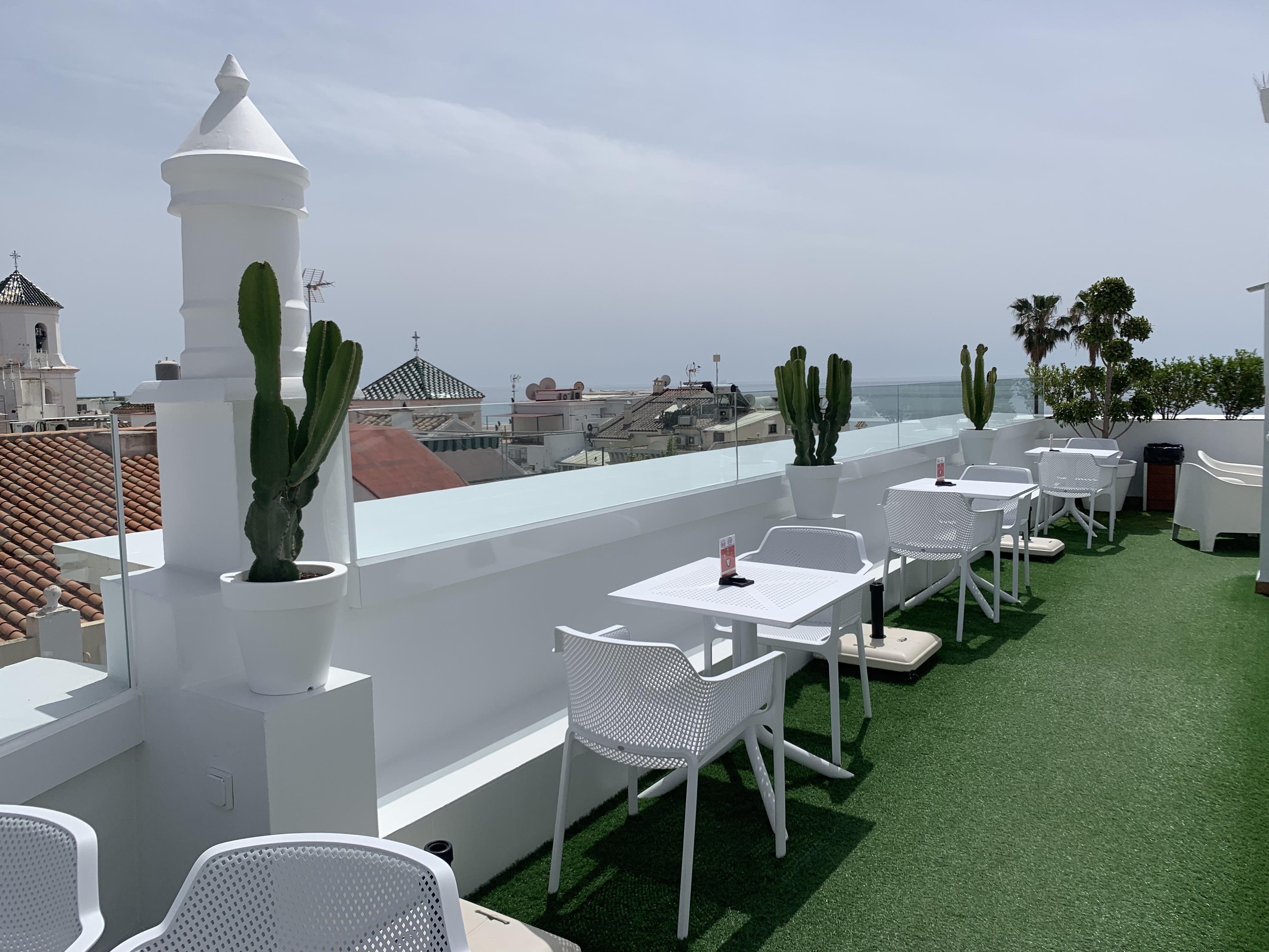 Hotel Plaza Cavana Нерха Экстерьер фото