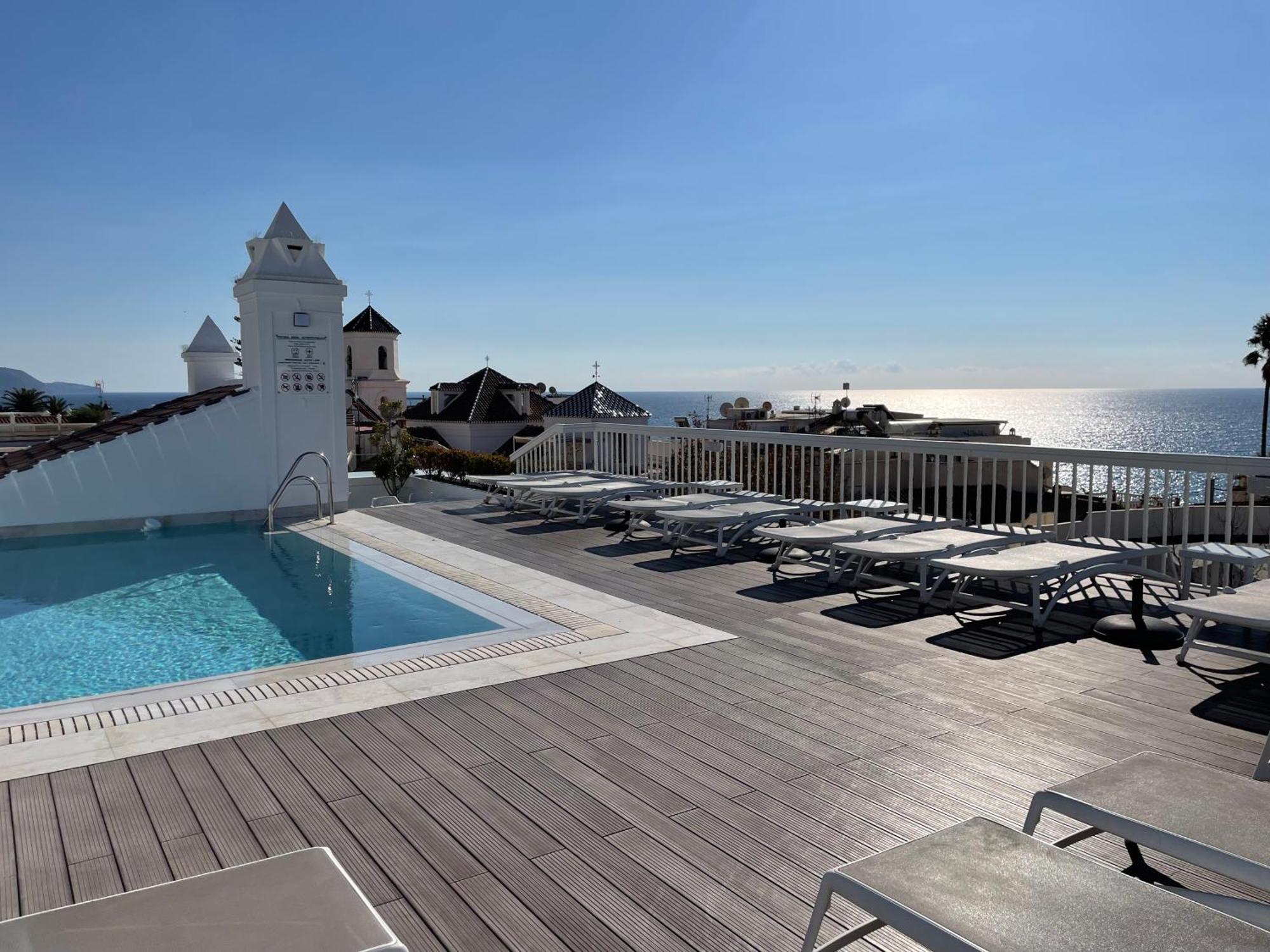 Hotel Plaza Cavana Нерха Экстерьер фото