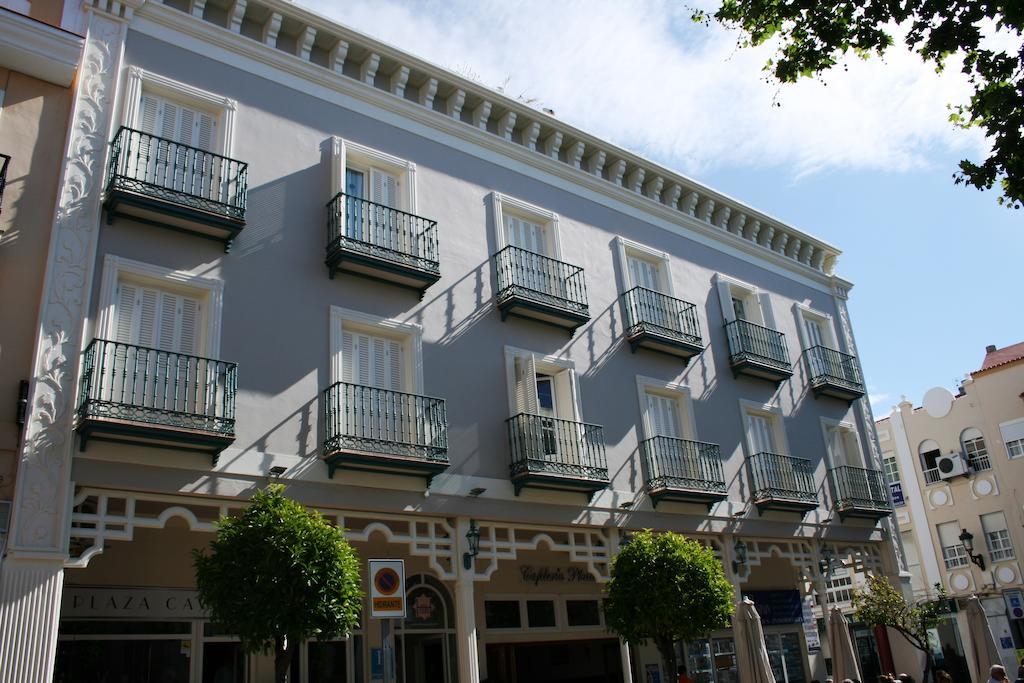 Hotel Plaza Cavana Нерха Экстерьер фото